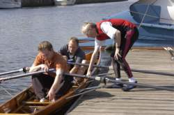 Gerard bij de boot2.jpg